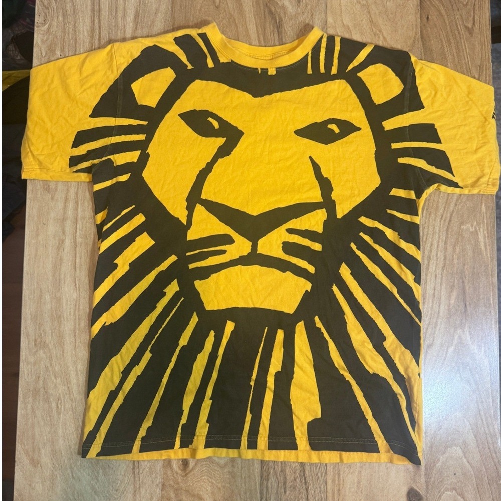 Vintage Disney The Lion King Broadway Musical T-Shirt Mens Large Yellow Simba